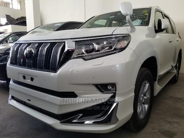 2017 Toyota Land Cruiser Prado - White, Sport Edition