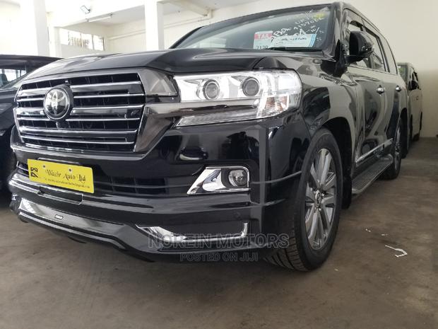2016 Toyota Land Cruiser Black - Powerful SUV for Sale