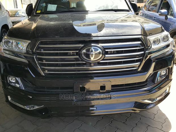 2016 Toyota Prado Land Cruiser: Powerful SUV for Adventure Seekers