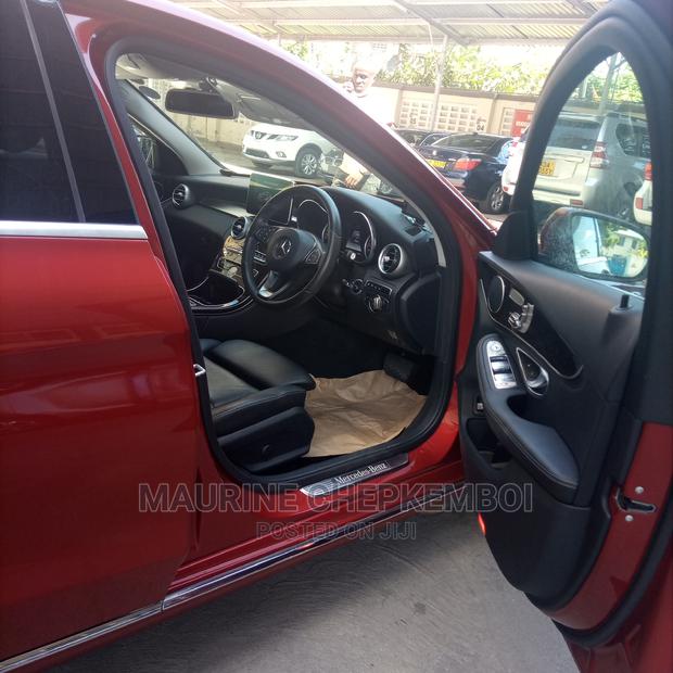 Mercedes-Benz C200 2015 Red