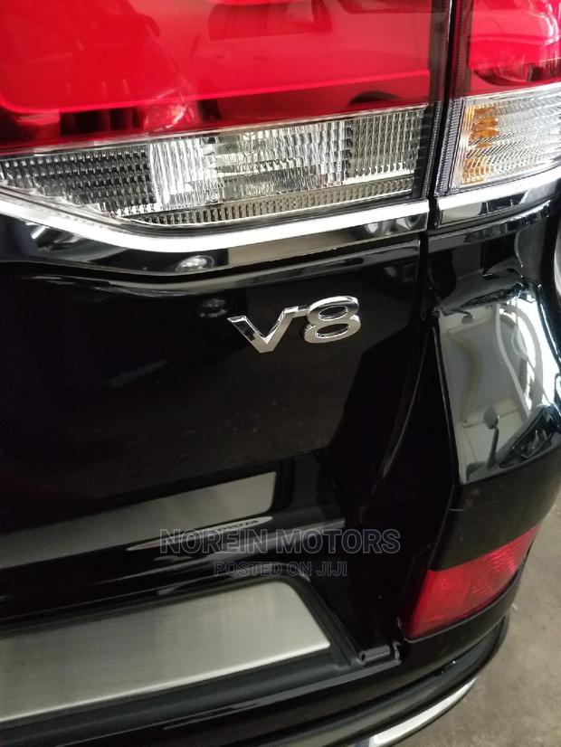 2016 Toyota Land Cruiser Black - Powerful SUV for Sale
