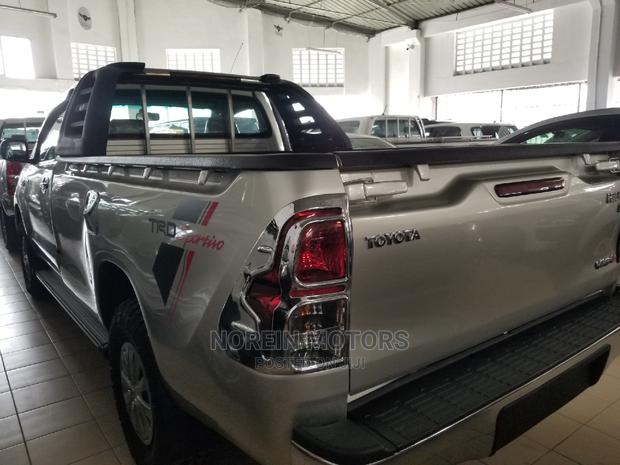 Toyota Hilux 2014 SR5 Double Cab 4x4