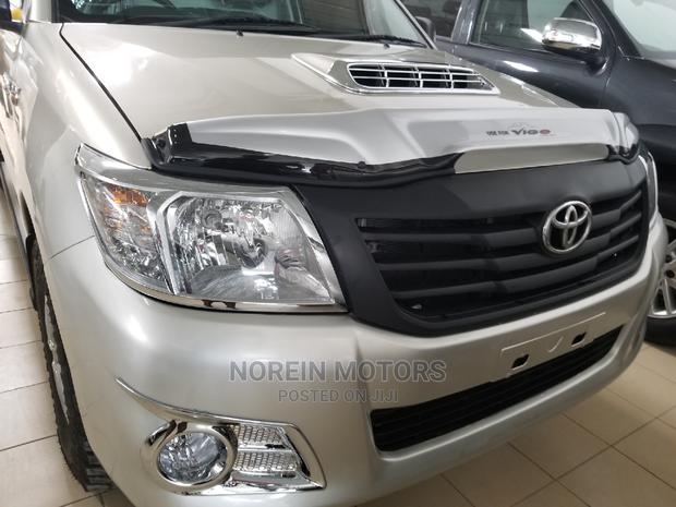 2014 Toyota Hilux Silver Truck - Pre-Owned and Ready to Drive
