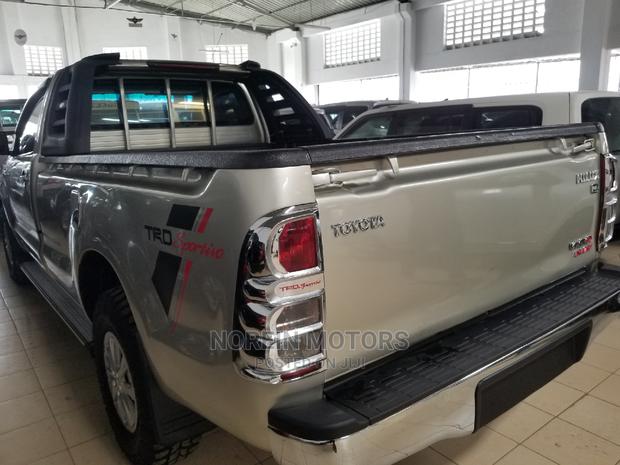 2014 Toyota Hilux Silver Truck - Pre-Owned and Ready to Drive