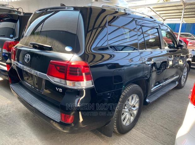 Toyota Land Cruiser Prado 2016: Unmatched Off-Road Performance