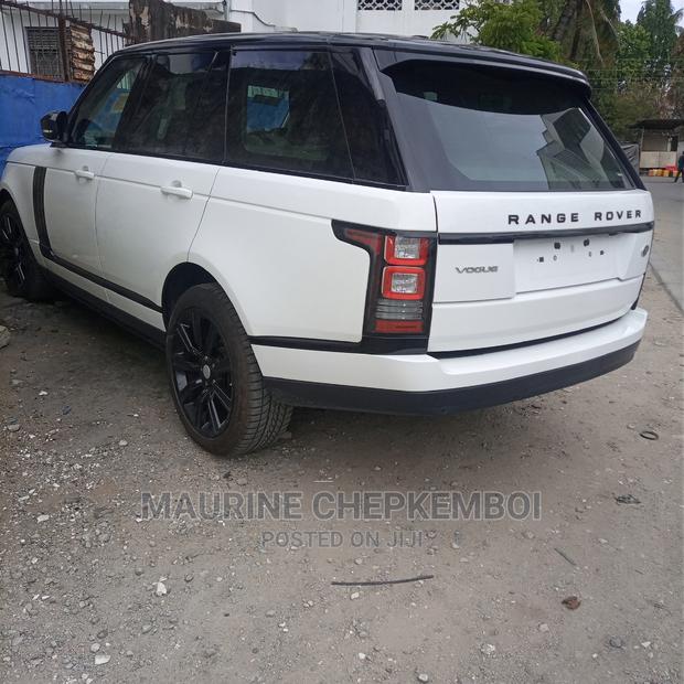 Land Rover Range Rover Vogue 2014 White