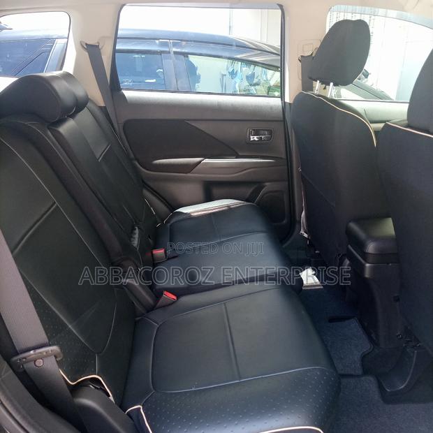 Mitsubishi Outlander 2015 Black