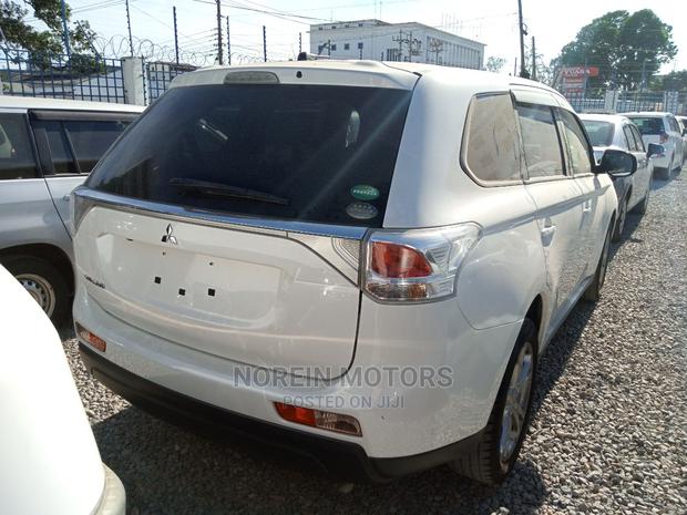2015 Mitsubishi Outlander for Sale: White, Spacious, and Reliable