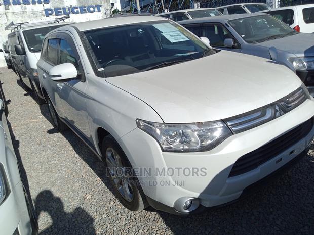 2015 Mitsubishi Outlander for Sale: White, Spacious, and Reliable