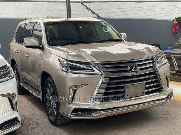 Lexus LX 2016 Gold