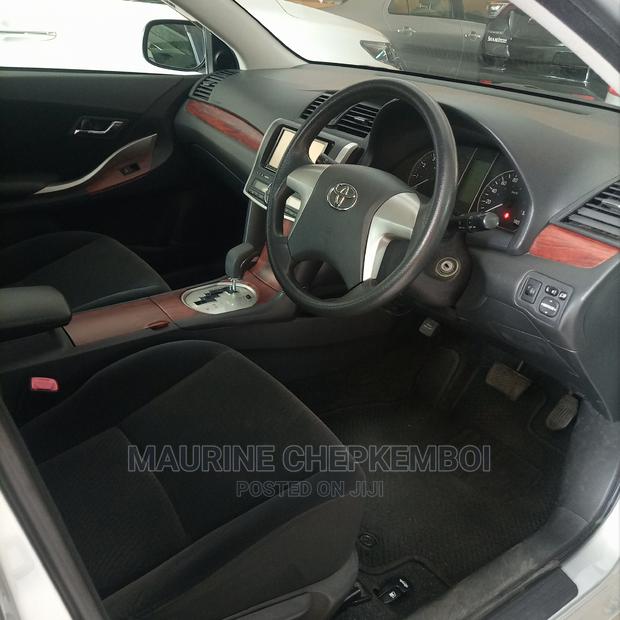 Toyota Premio 2014 Silver