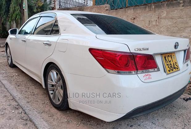 Used 2014 Toyota Crown White: Affordable Luxury Sedan