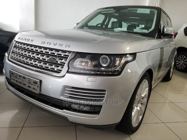 Premium 2015 Land Rover Range Rover Vogue in Silver - Top Quality SUV