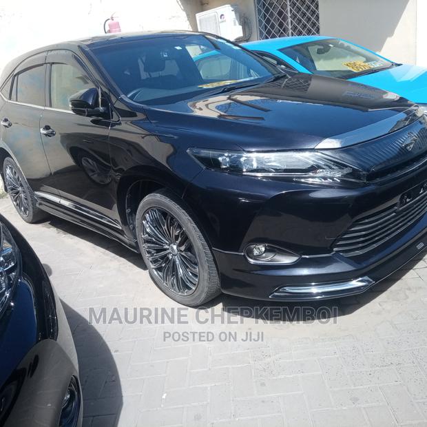 Toyota Harrier 2.0 4WD 2015