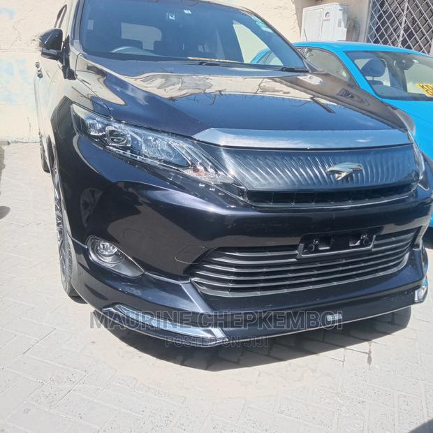 Toyota Harrier 2.0 4WD 2015