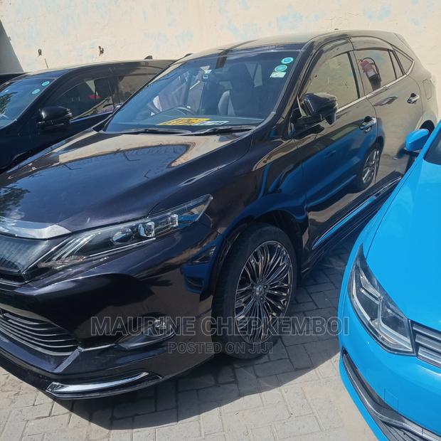 Toyota Harrier 2.0 4WD 2015
