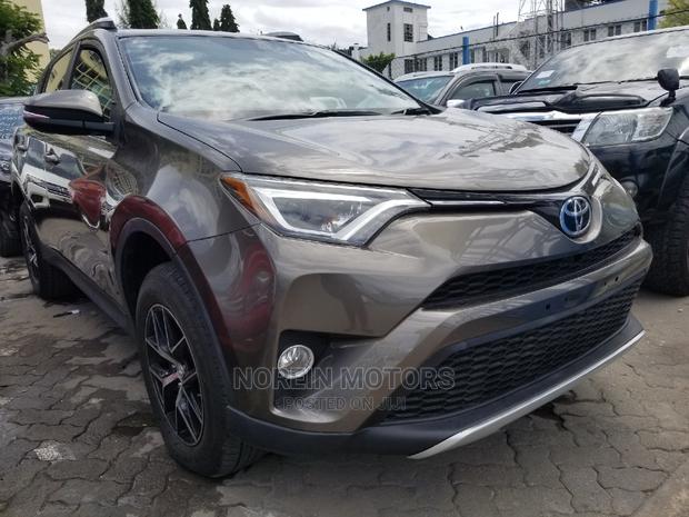 2016 Toyota RAV4 - Gray - Low Mileage - Perfect for Your Family
