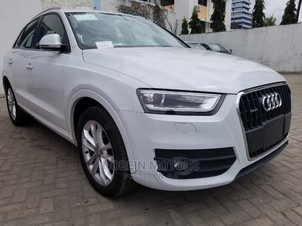 Audi Q3 2015 - White Edition Compact Luxury SUV