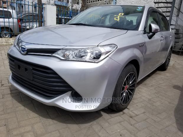 2015 Toyota Axio Silver: The Perfect Combination of Comfort and Performance