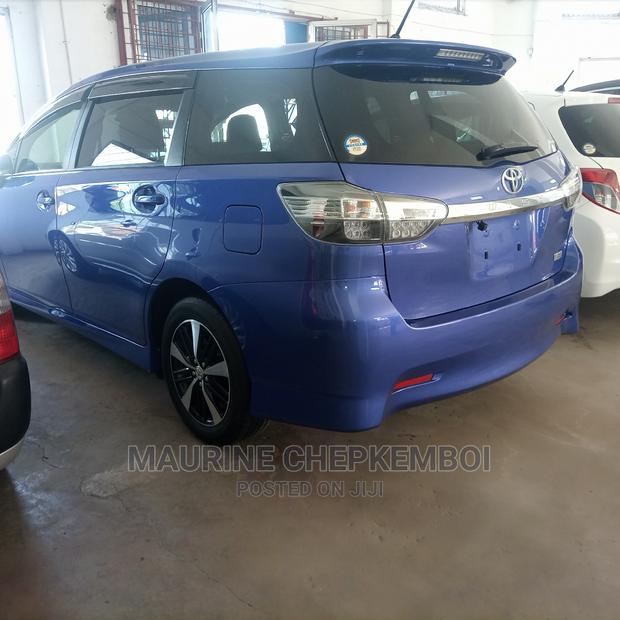 Toyota Wish 2015 Blue