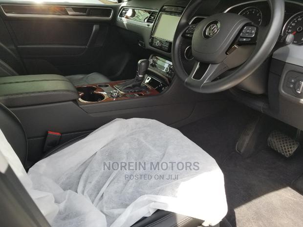 2014 Volkswagen Touareg - White, Luxury Used SUV