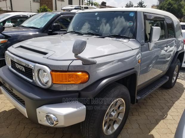 Used 2014 Toyota FJ Cruiser in Silver - Off-road Vehicle for Sale