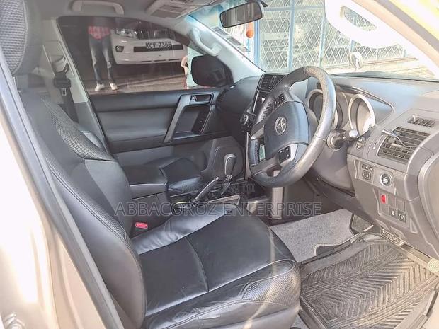 Toyota Land Cruiser Prado 2012 2.7 I White