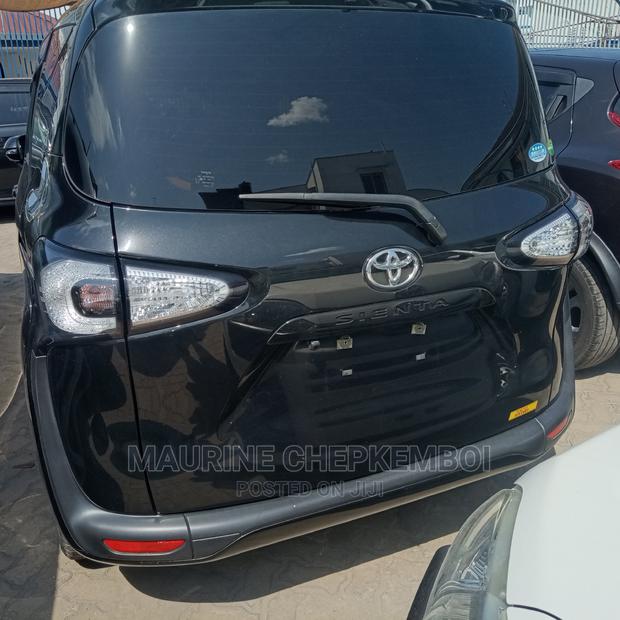 Toyota Sienta 2014 Black