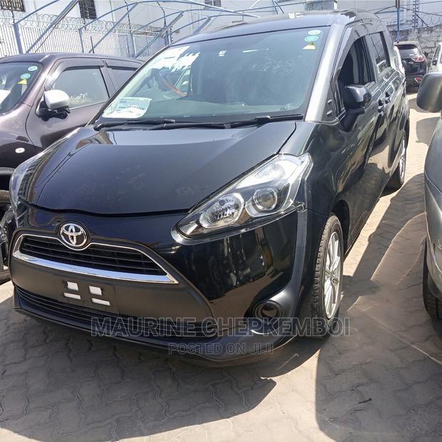 Toyota Sienta 2014 Black