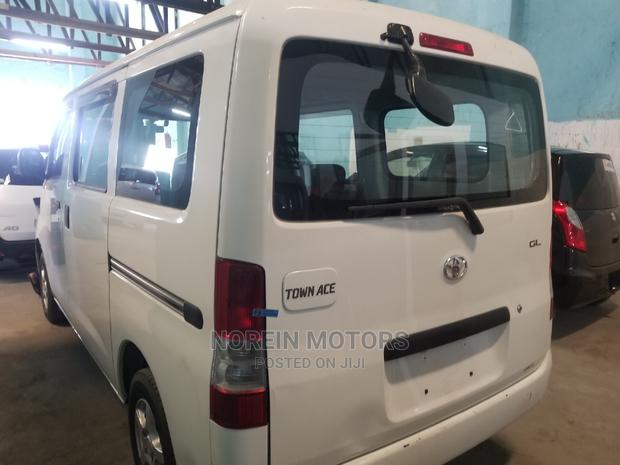 2011 White Toyota TownAce - Used Truck for Sale, High-Quality and