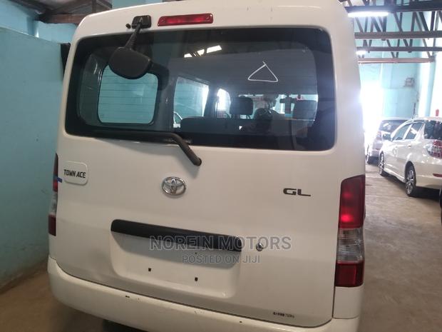 2011 White Toyota TownAce - Used Truck for Sale, High-Quality and