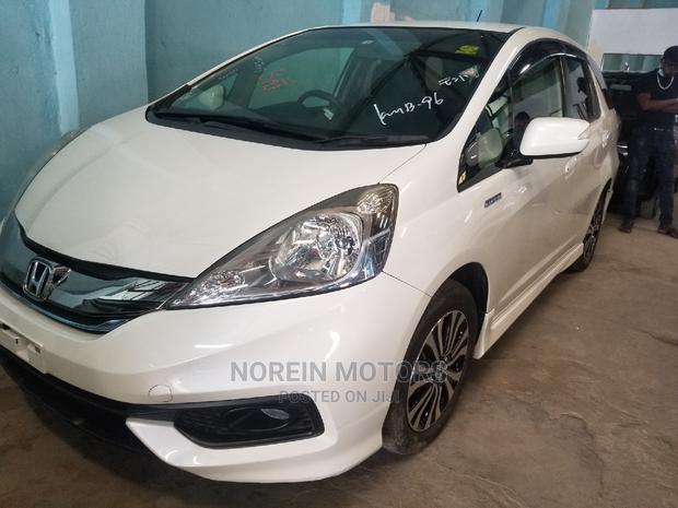 Honda Fit 2015 White - Compact, Powerful, and Affordable