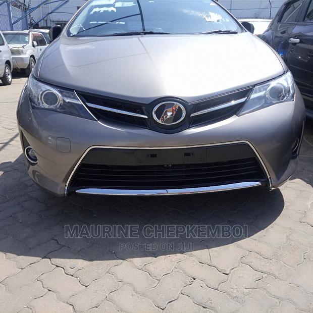 Toyota Auris 2015 Gray