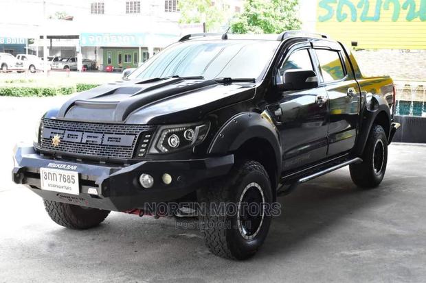 Black 2015 Ford Ranger XLT Single Cab - Durable and Powerful Off-Road Vehicle