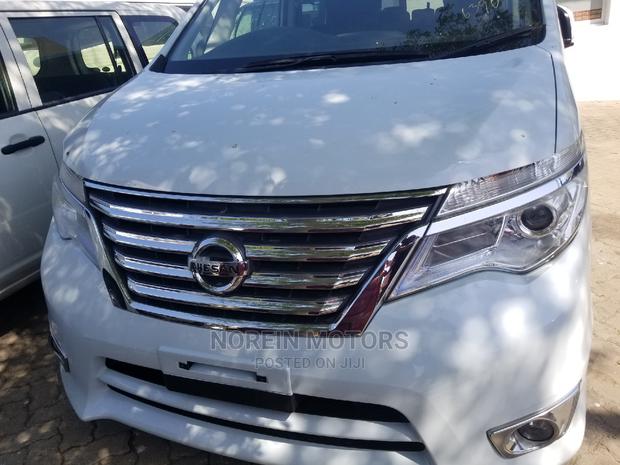 Used 2015 Nissan Serena White - Affordable Family Vehicle