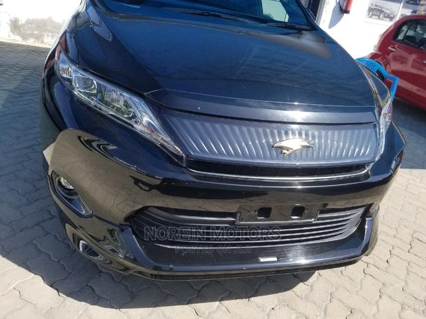 Black 2015 Toyota Harrier: Quality SUV for Sale Today