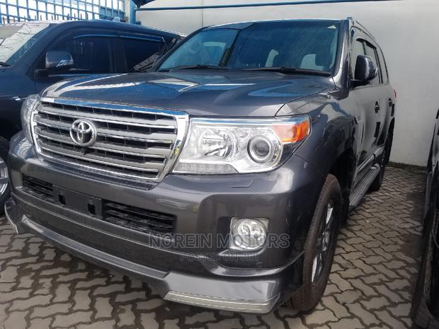 2016 Toyota Land Cruiser - Gray Edition - Unmatched Power and Luxury