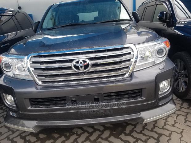 2016 Toyota Land Cruiser - Gray Edition - Unmatched Power and Luxury