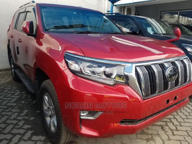 2018 Toyota Land Cruiser Prado: The SUV for Adventure Seekers and Luxury Lovers