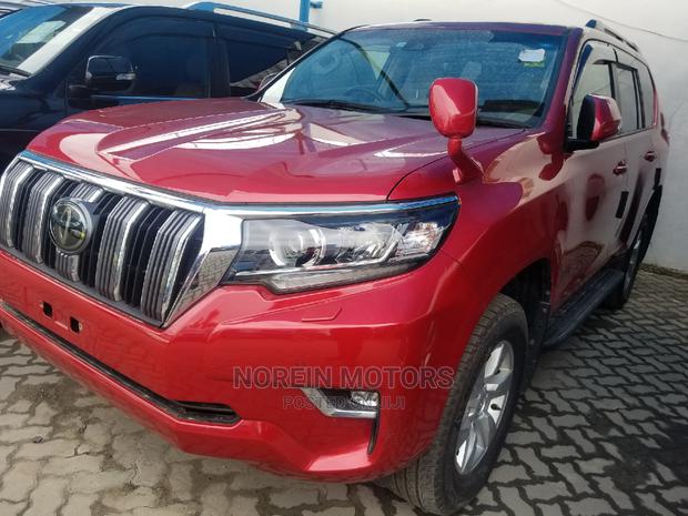 2018 Toyota Land Cruiser Prado: The SUV for Adventure Seekers and Luxury Lovers