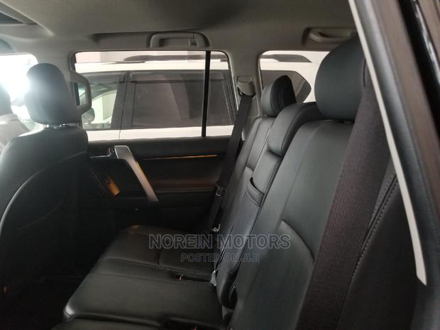 2016 Toyota Land Cruiser Prado Black Exterior