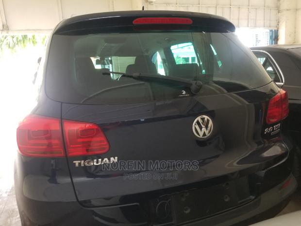 Volkswagen Tiguan Blue 2015: Affordable SUV Offering