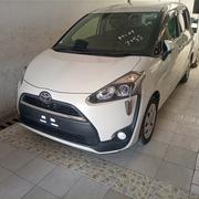 Toyota Sienta 2015 Pearl for sale