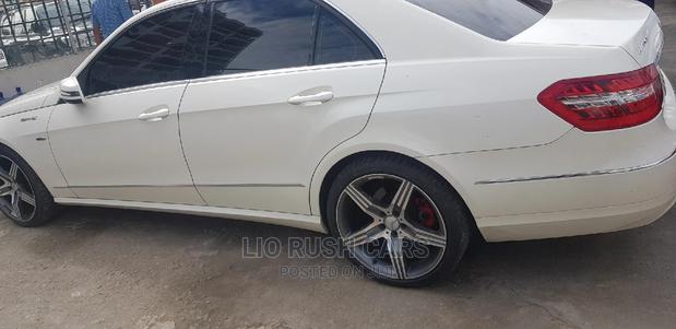 2012 White Mercedes-Benz E350 - Powerful Executive Car