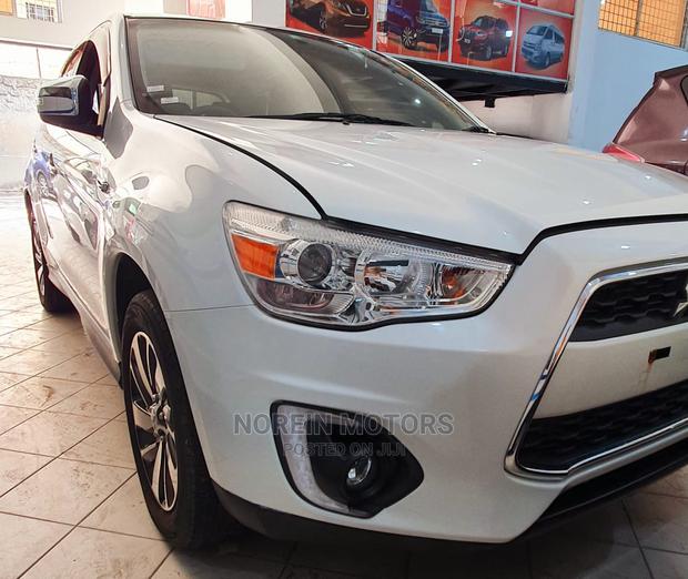 2015 Mitsubishi RVR in White: Perfect for City Driving