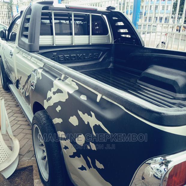 Toyota Hilux SR 4x4 2015 Silver