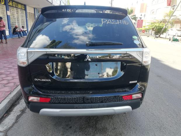 Mitsubishi Outlander 2014 Black
