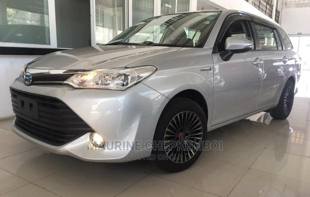 Toyota Fielder 2016 Silver