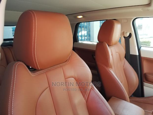 Pre-Owned 2015 Land Rover Range Rover Evoque - Pearl Finish