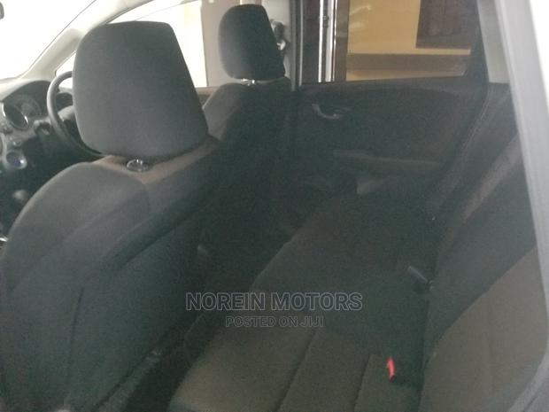 Used 2015 Honda Shuttle Pearl - Stylish Minivan for Sale